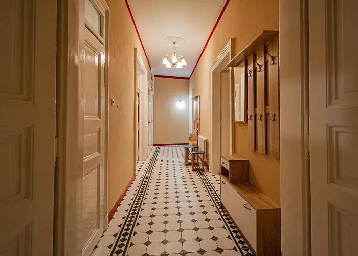 4 Bedrooms 130M2 Apartment At The Main City Square