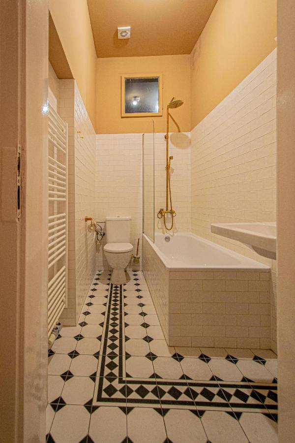 4 Bedrooms 130m2 At The Main Square Apartmán Prague
